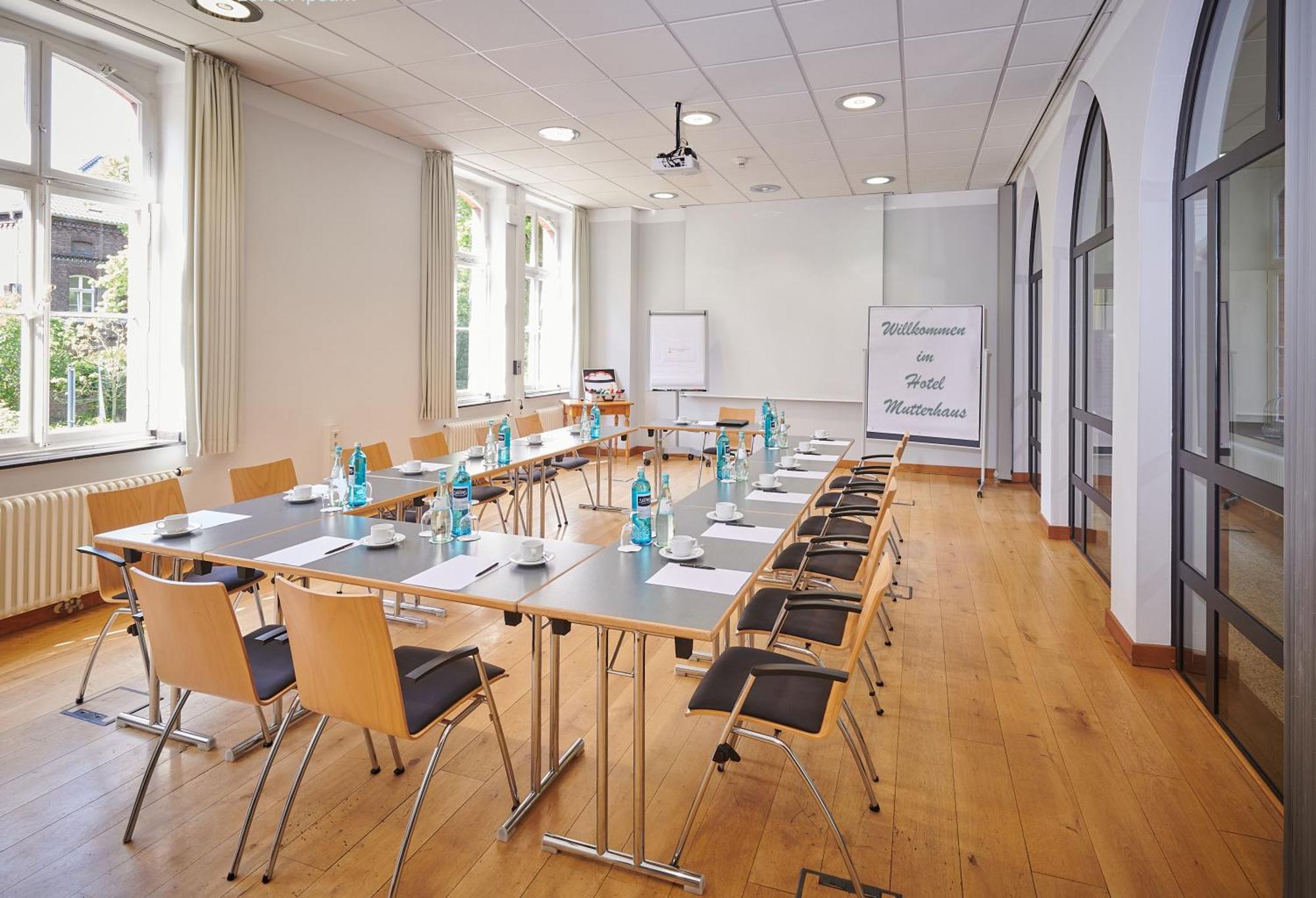 Hotel Mutterhaus Duesseldorf מראה חיצוני תמונה