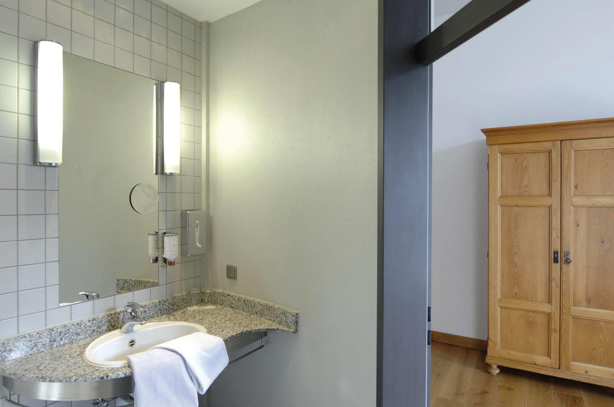 Hotel Mutterhaus Duesseldorf מראה חיצוני תמונה