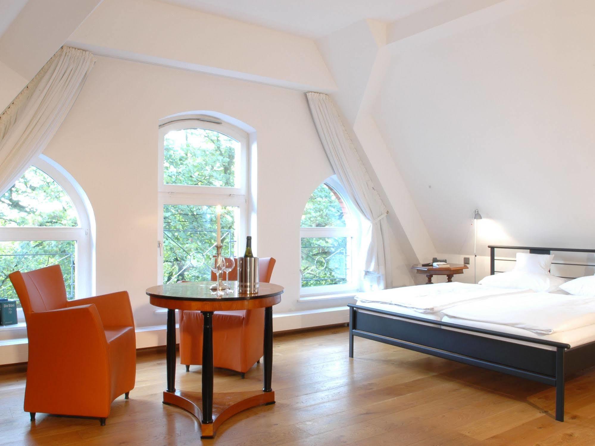 Hotel Mutterhaus Duesseldorf מראה חיצוני תמונה
